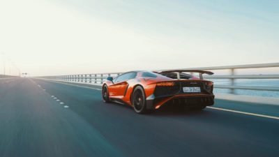 Lamborgini yeni modeliyle takipçilerini hayran bıraktı Ünlü dizi oyuncusu, sosyal medyada yarattığı etkileyici paylaşımıyla büyük bir